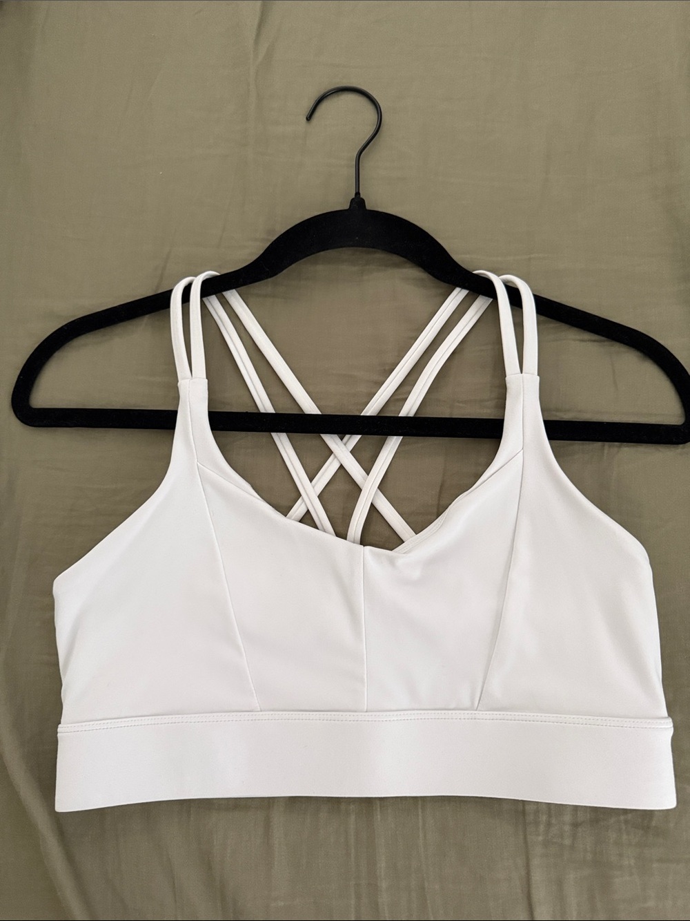 Amazon White Strappy Crossback Sports Bra